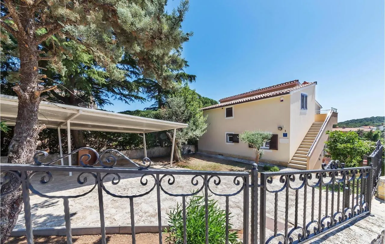 Nice Apartment In Pula With Kitchen Croatia