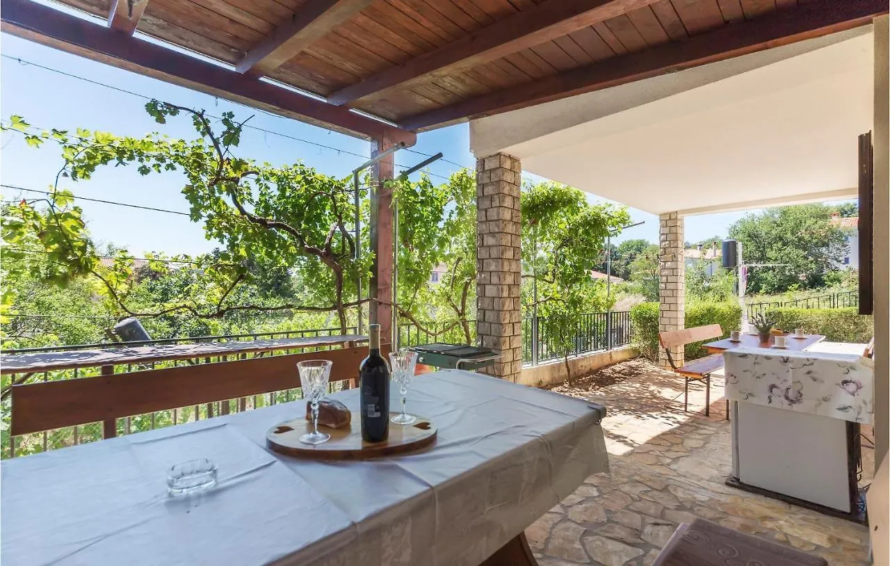 Nice Apartment In Pula With Kitchen