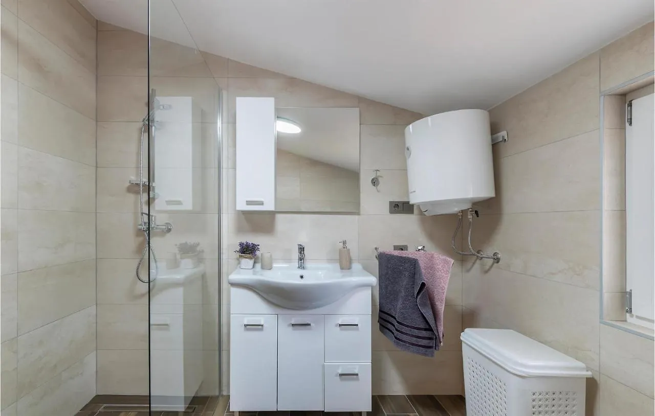 Nice Apartment In Pula With Kitchen Croatia