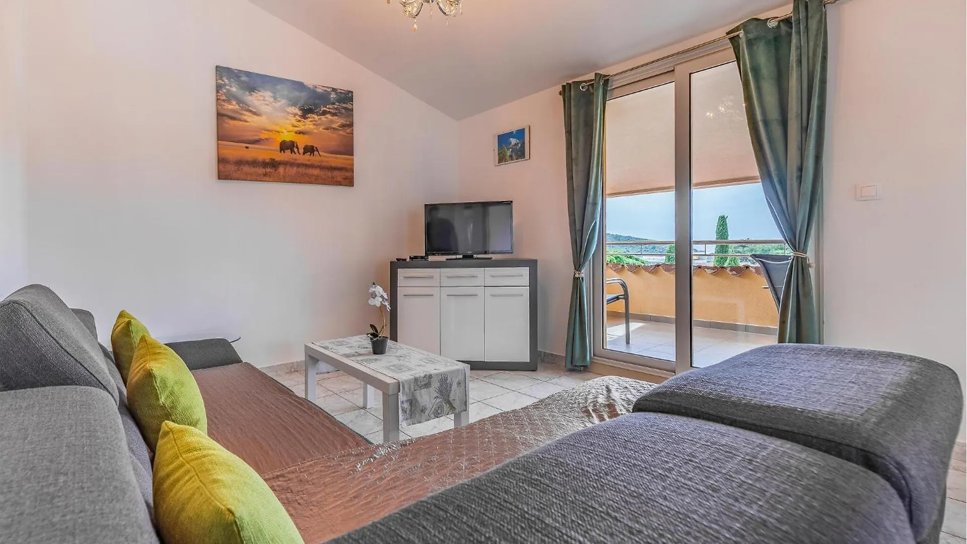 Nice Apartment In Pula With Kitchen
