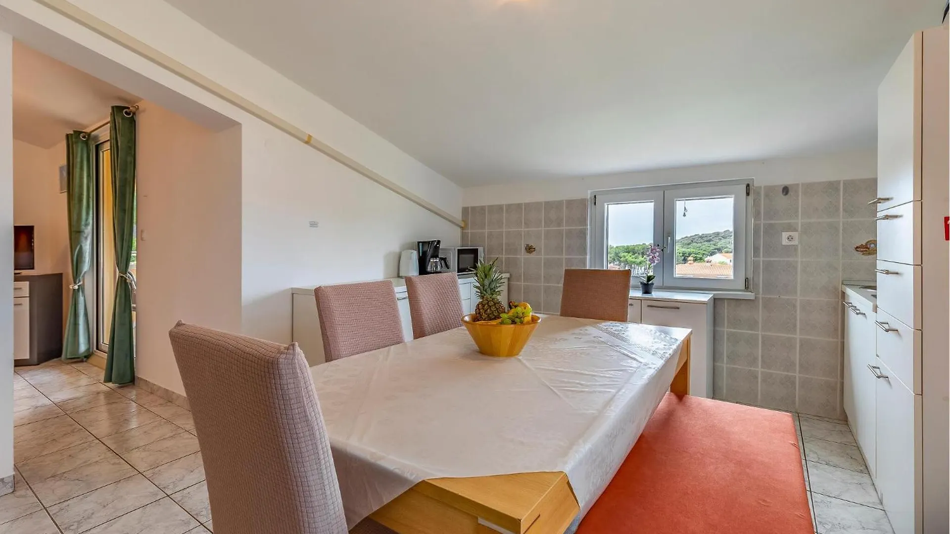 Nice Apartment In Pula With Kitchen Croatia